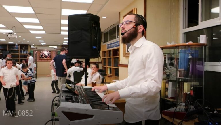 יוסף יצחק פרקש – קלידן לאירועים