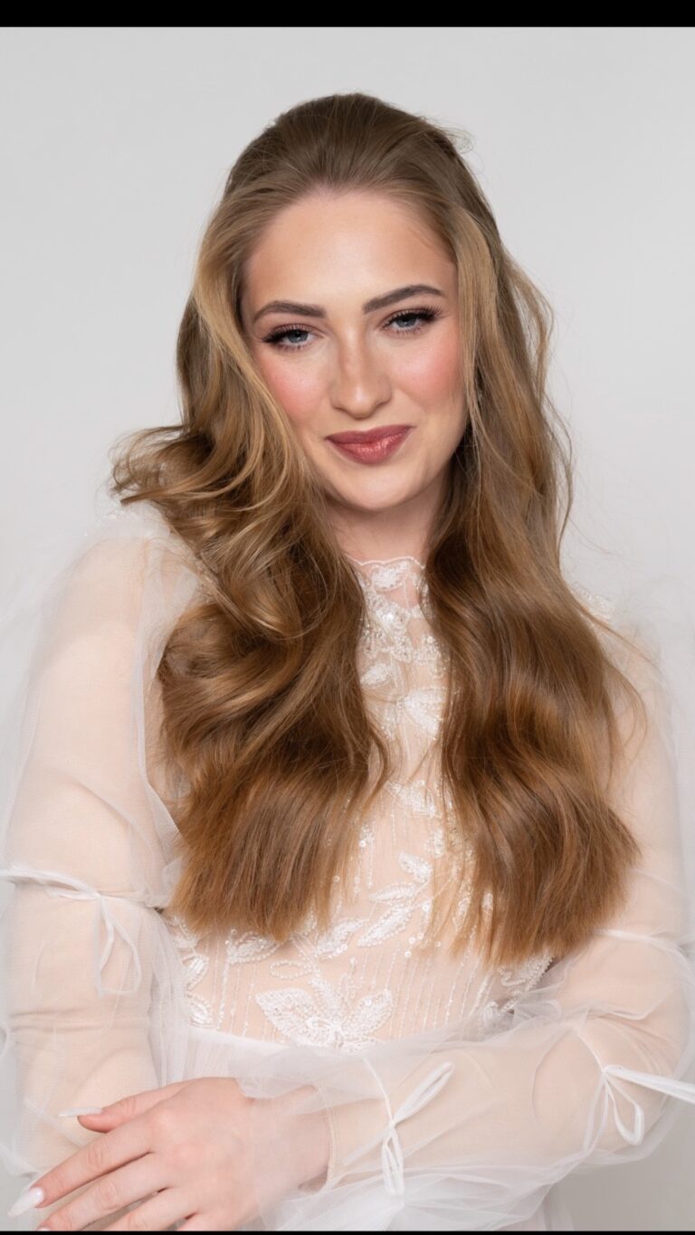 Facetune_09-10-2025-22-28-40