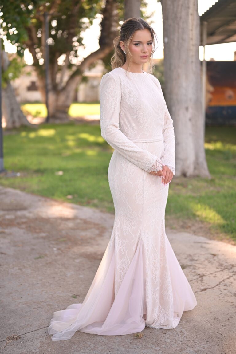 הדס אשואל - שמלות כלהשמלה 5 תחרה גוף (1)