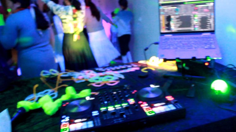 אסתי שפריי - דיג׳יי לנשים צילום מסך 2026-01-05 141819