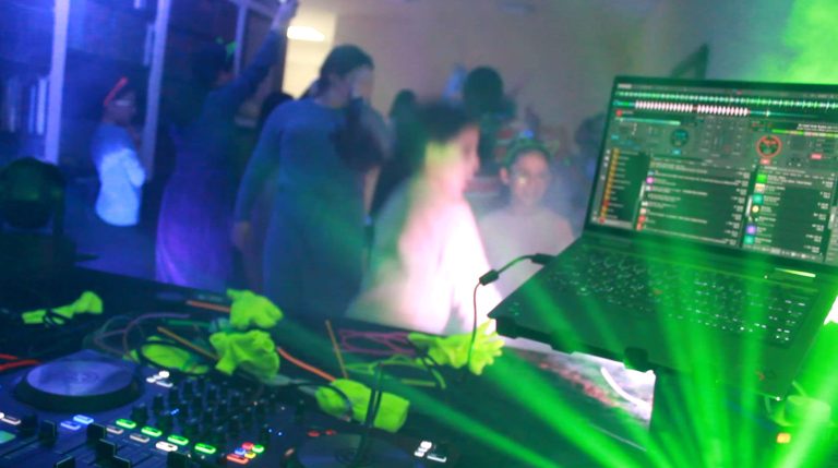 אסתי שפריי - דיג׳יי לנשים צילום מסך 2026-01-05 141956